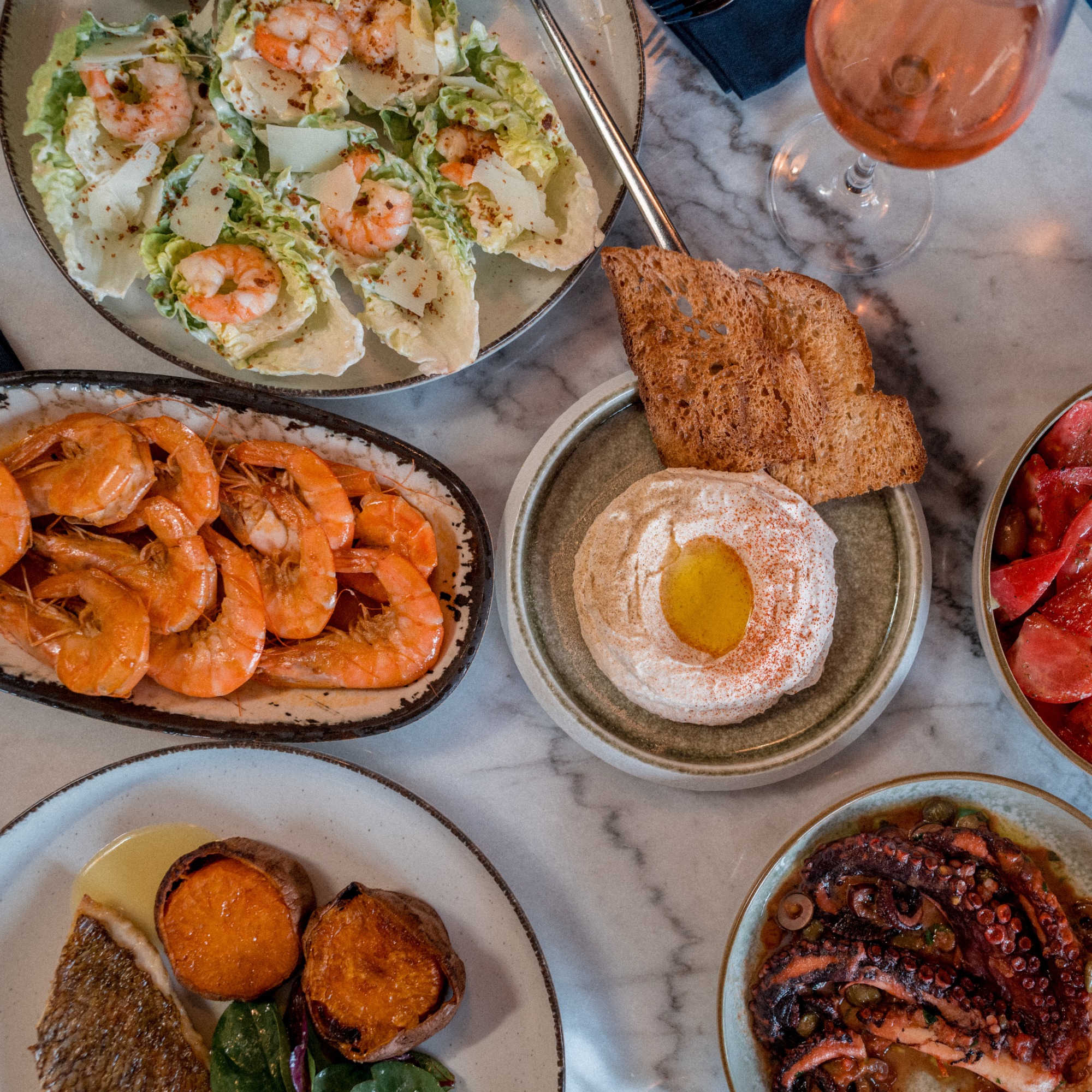Psari restaurant dish — appetite-first presentation